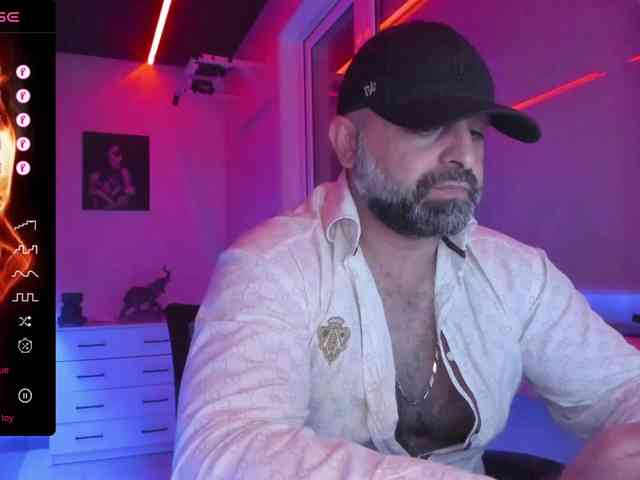 magabear Sex Cam Show