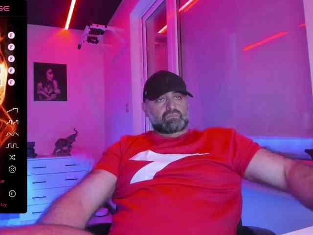 magabear Sex Cam Show