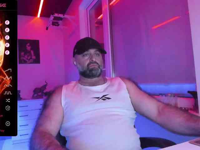 magabear Sex Cam Show