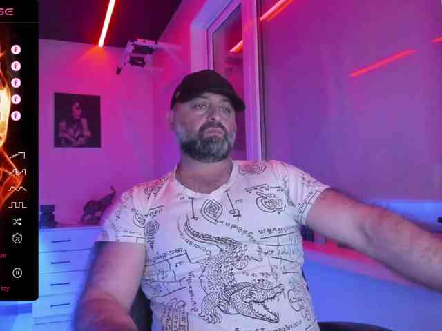 magabear Sex Cam Show