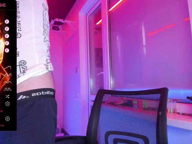 magabear Sex Cam Show