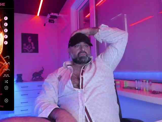 magabear Sex Cam Show