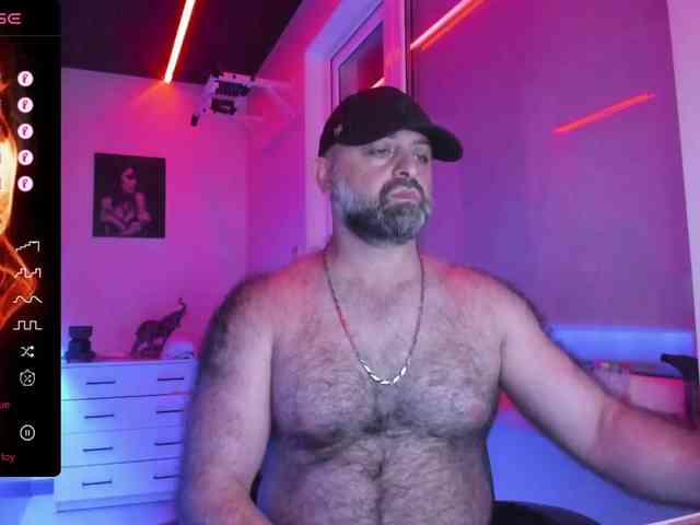 magabear Sex Cam Show