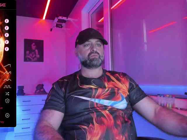 magabear Sex Cam Show