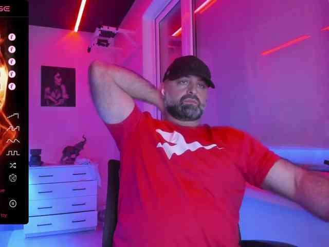 magabear Sex Cam Show