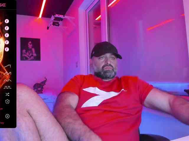 magabear Sex Cam Show