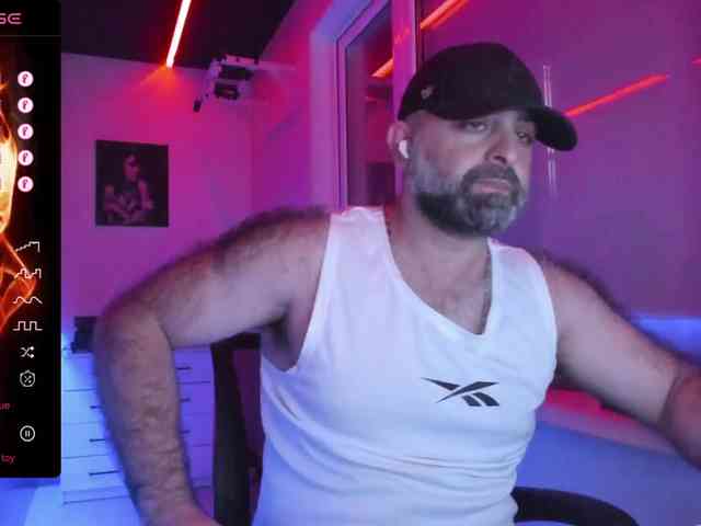 magabear Sex Cam Show