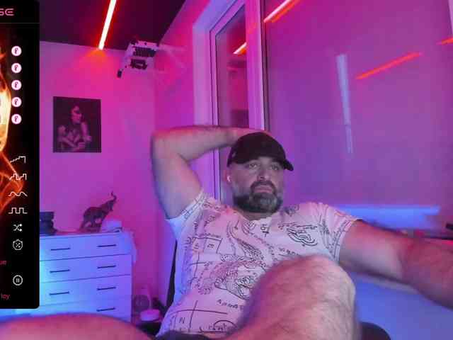 magabear Sex Cam Show