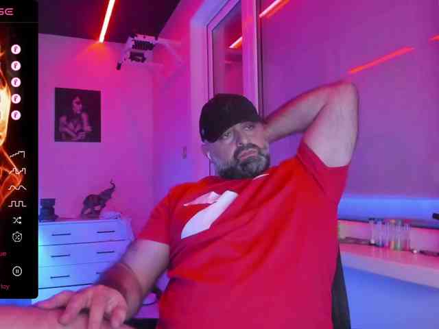 magabear Sex Cam Show