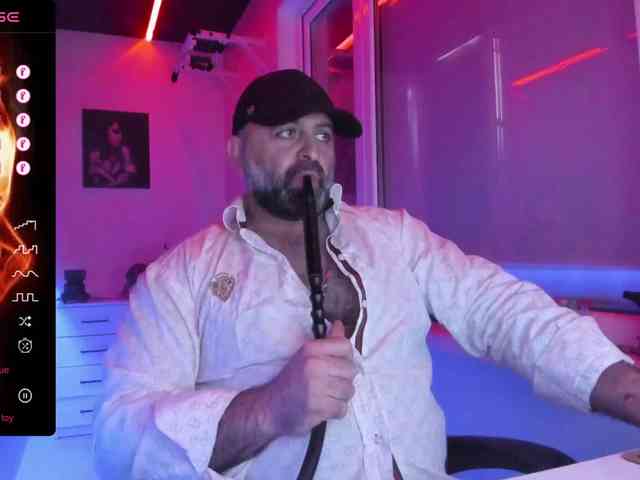 magabear Sex Cam Show