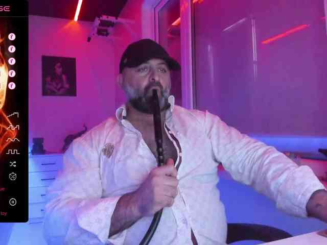 magabear Sex Cam Show