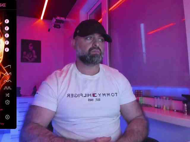 magabear Sex Cam Show