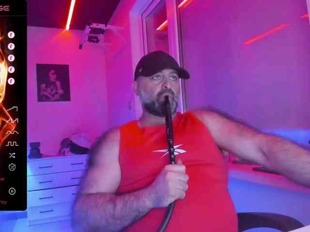 magabear Sex Cam Show