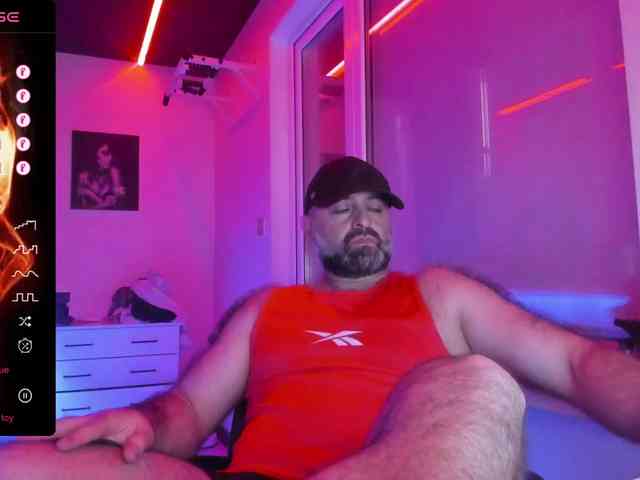 magabear Sex Cam Show