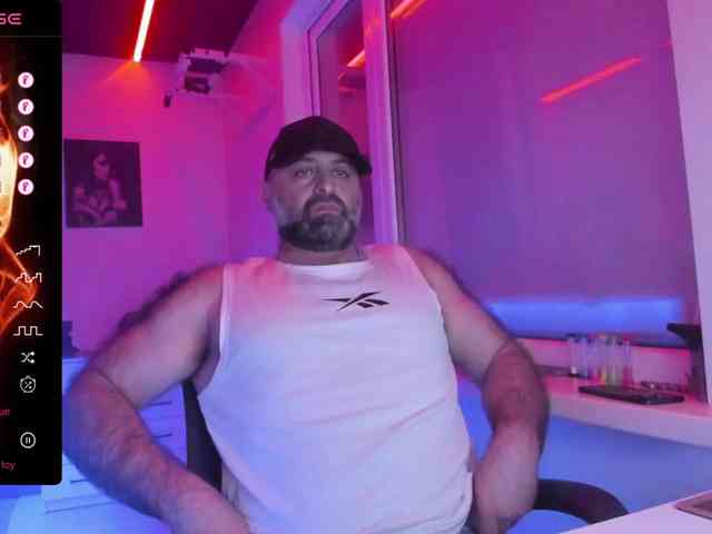magabear Sex Cam Show