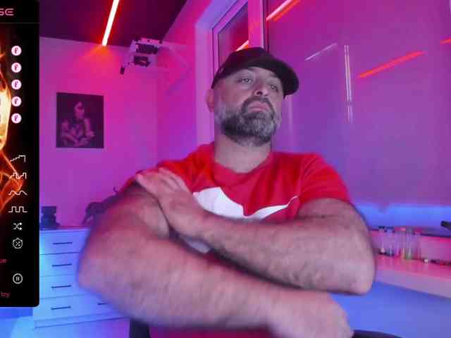 magabear Sex Cam Show