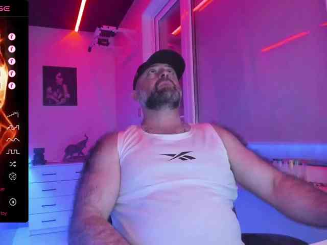 magabear Sex Cam Show