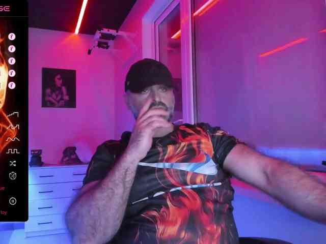 magabear Sex Cam Show