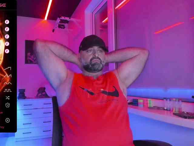magabear Sex Cam Show