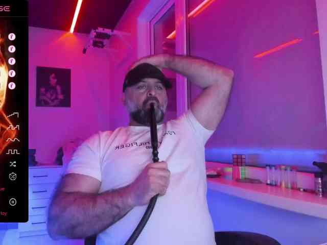 magabear Sex Cam Show
