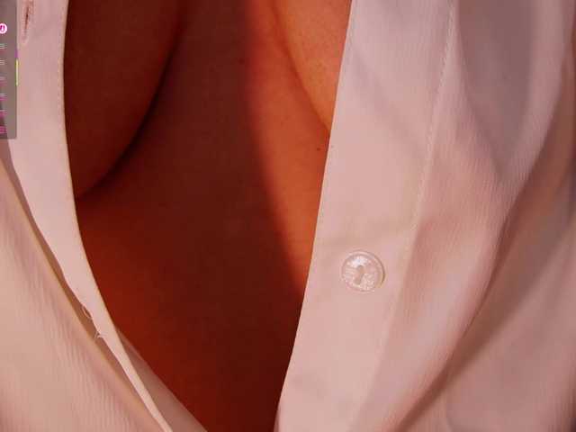 AmberLewis live cam on BongaCams