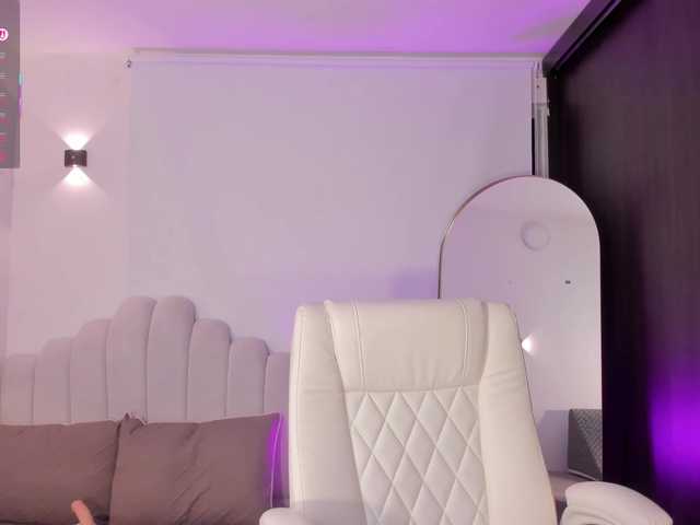 AmberLewis live cam on BongaCams
