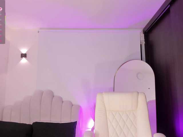 AmberLewis live cam on BongaCams
