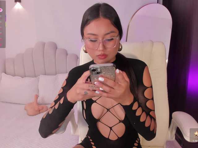 AmberLewis live cam preview