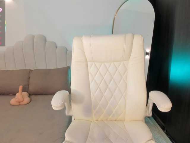 AmberLewis live cam on BongaCams