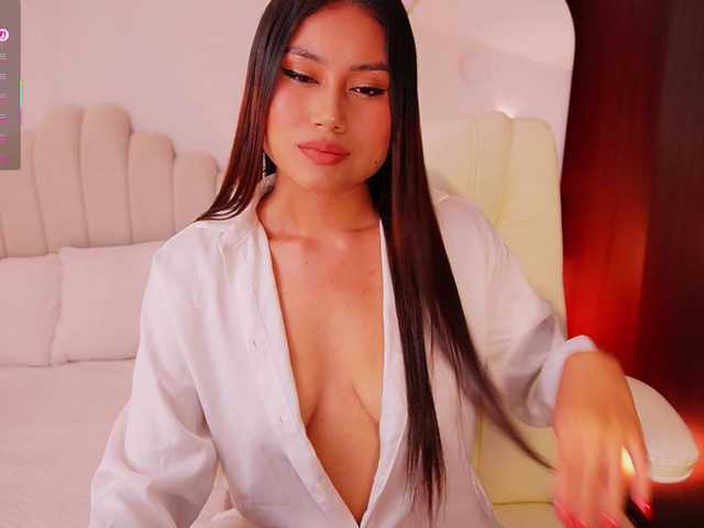AmberLewis live cam on BongaCams