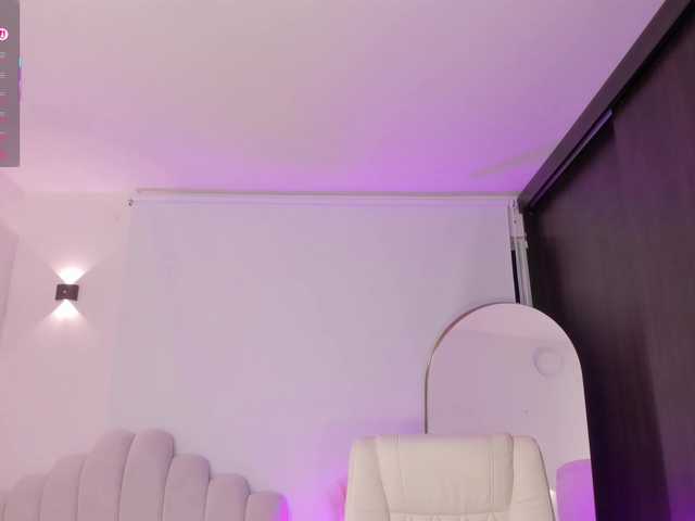AmberLewis live cam on BongaCams