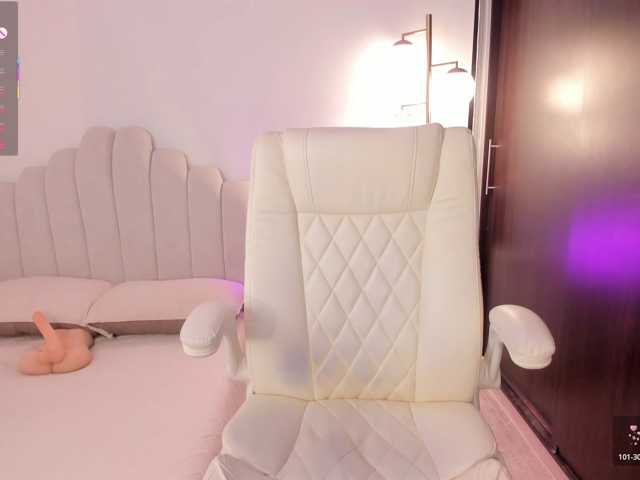 AmberLewis live cam on BongaCams