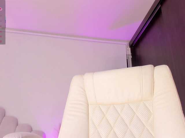 AmberLewis live cam on BongaCams