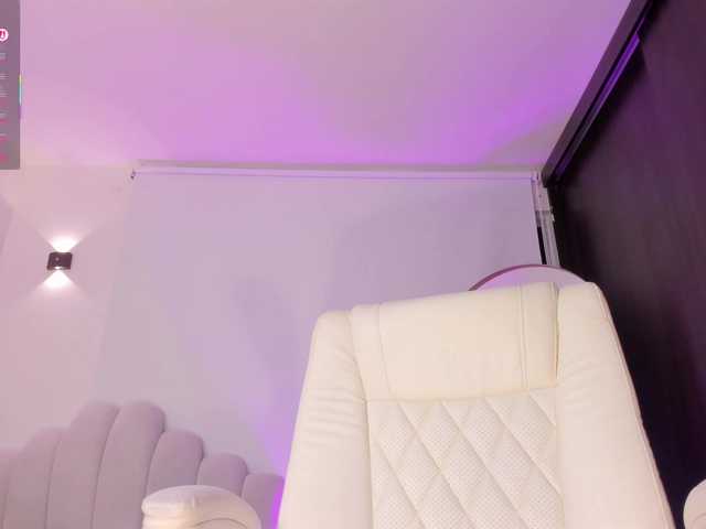 AmberLewis live cam on BongaCams
