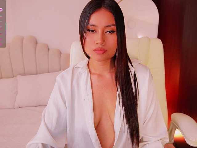 AmberLewis live cam on BongaCams