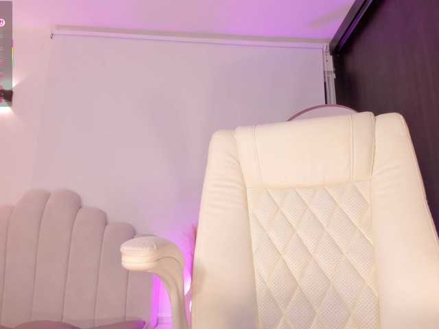 AmberLewis live cam on BongaCams