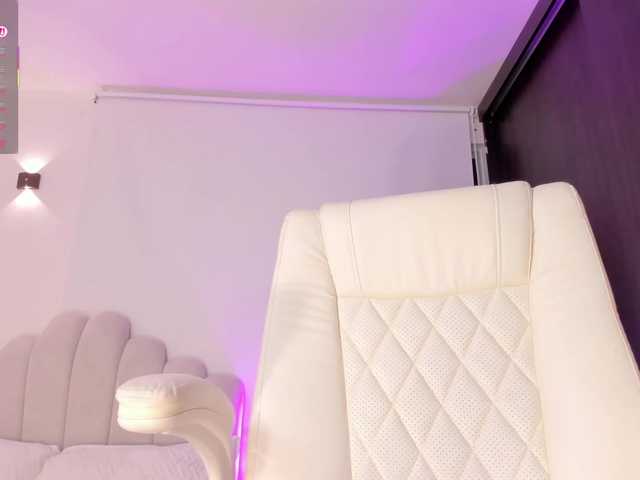 AmberLewis live cam on BongaCams