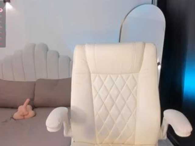 AmberLewis live cam on BongaCams