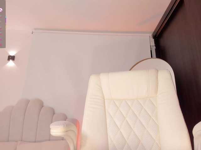 AmberLewis live cam on BongaCams