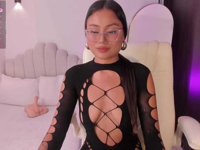 AmberLewis live cam on BongaCams