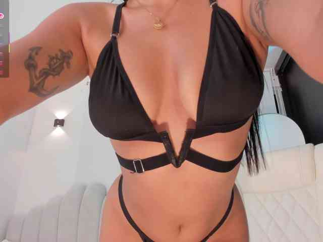 AmberLewis webcam