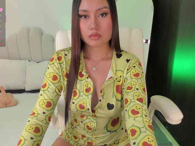 AmberLewis webcam