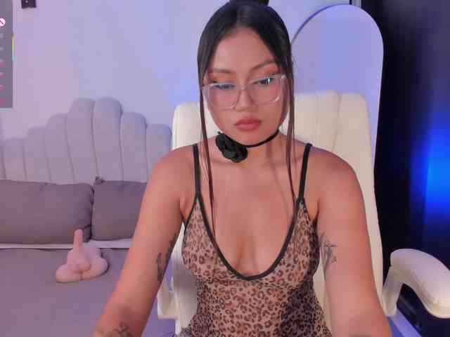 AmberLewis webcam