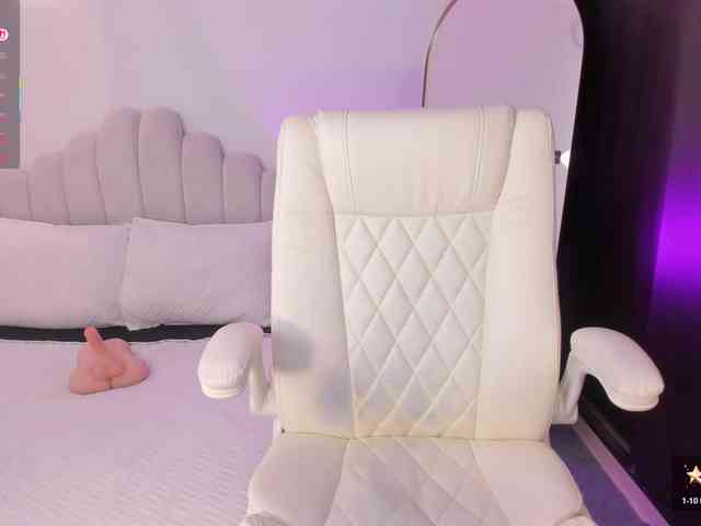 AmberLewis webcam