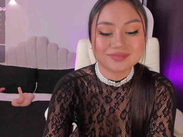 AmberLewis webcam