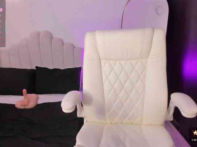 AmberLewis webcam