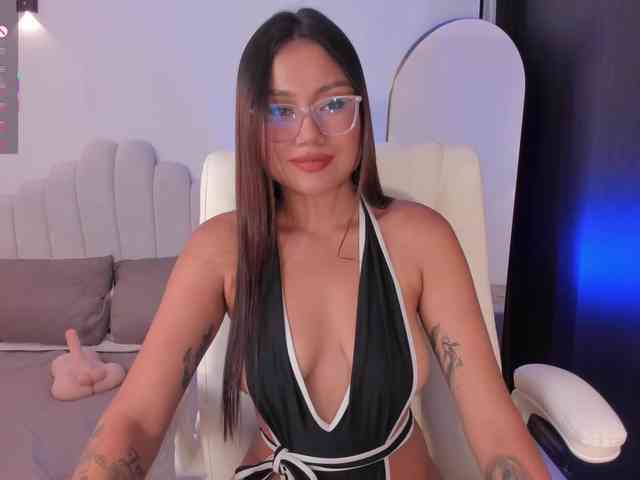 AmberLewis webcam