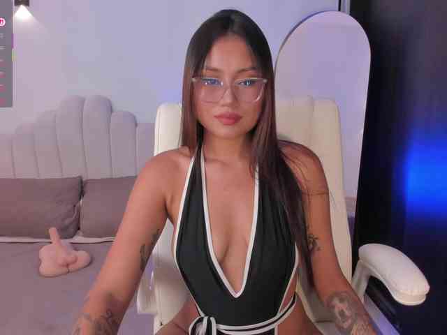 AmberLewis webcam