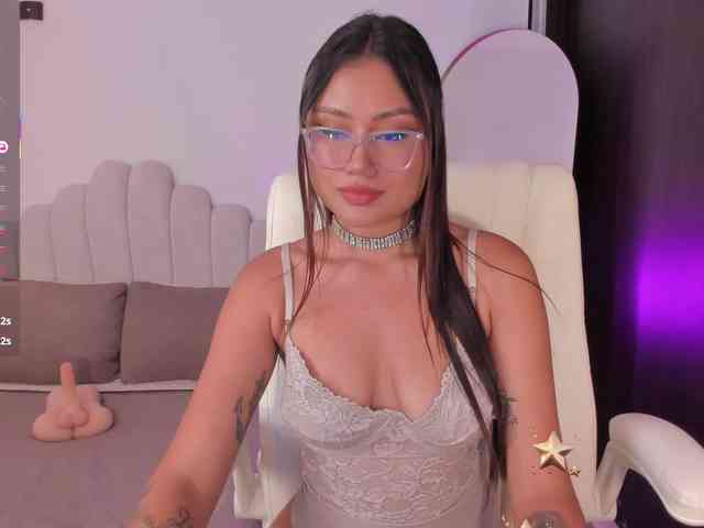 AmberLewis webcam