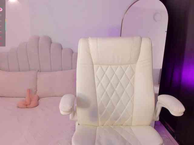 AmberLewis webcam